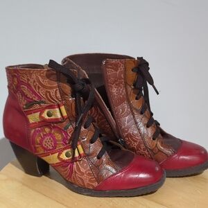 Socofly Red and Brown Zip Ankle Boots